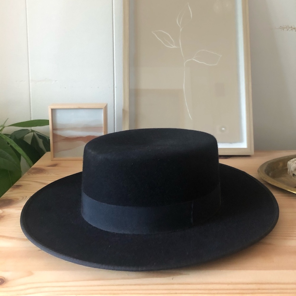 Vintage Fernandez y Roche Fur Felt Widebrim Hat